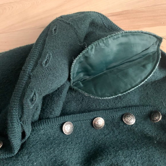 VINTAGE – Dark Green Alpine Embroidered Wool Cardigan - Picture 11 of 11